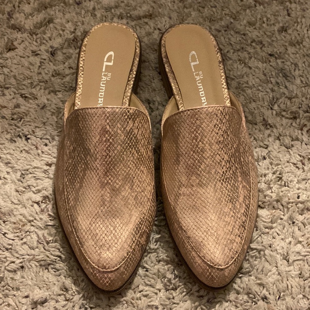 Chinese Laundry Freshest Mule - Snake Skin Rose Gold - New Never Worn - Size 6.5